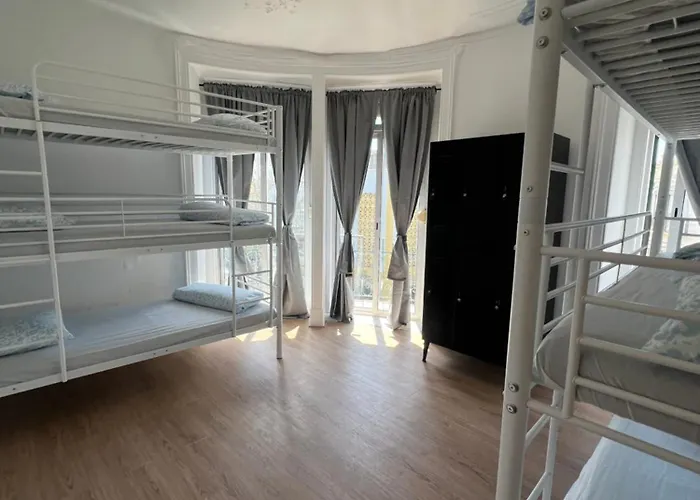 Bagetti Hostel Only For Girls